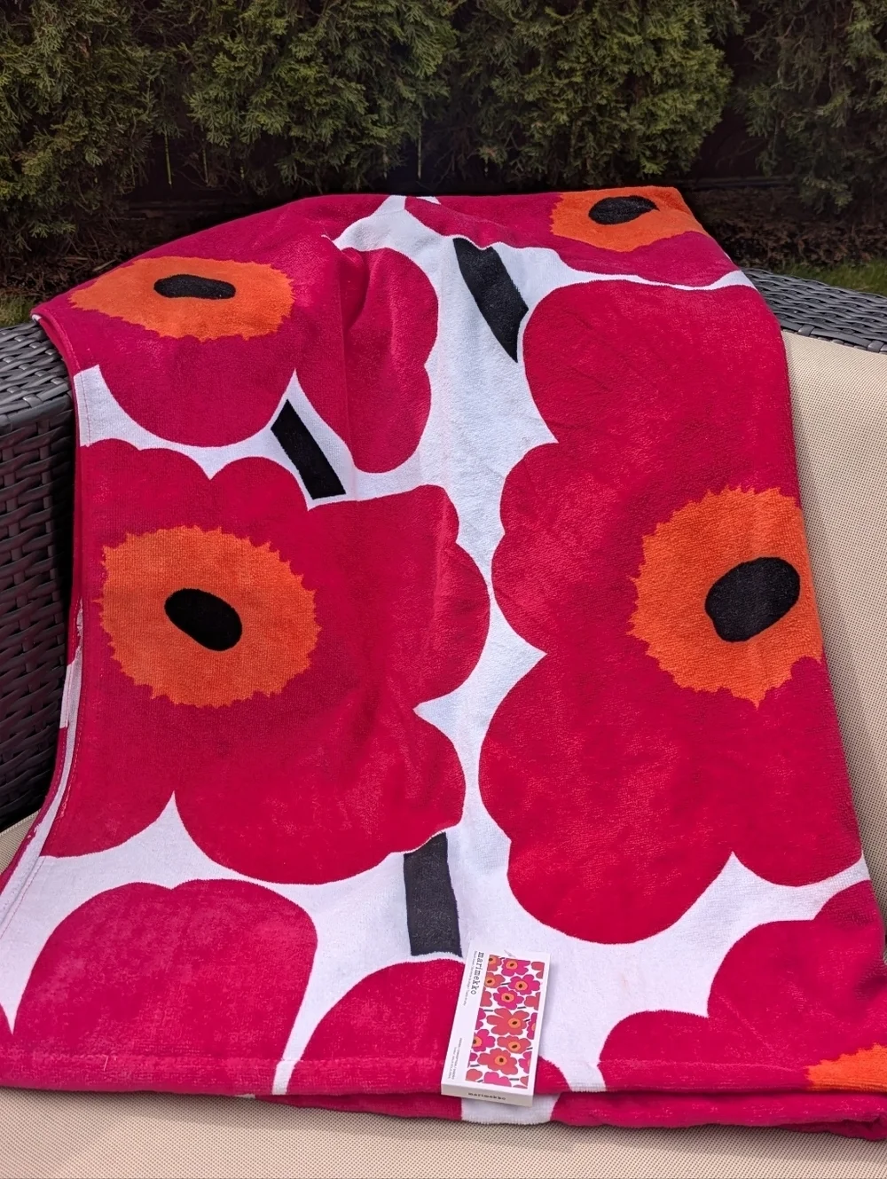 Marimekko Unikko Towel Red Pink White Floral Beach Bath Towel Finnish Design New